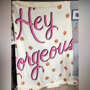 🆕 Hey Gorgeous! Full Queen Bed Cover